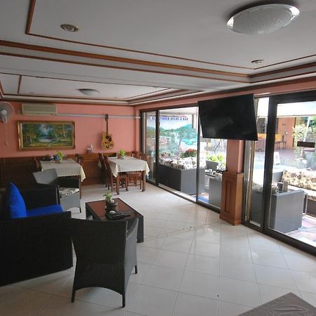 Kingfisher House & Bar Pattaya Extérieur photo
