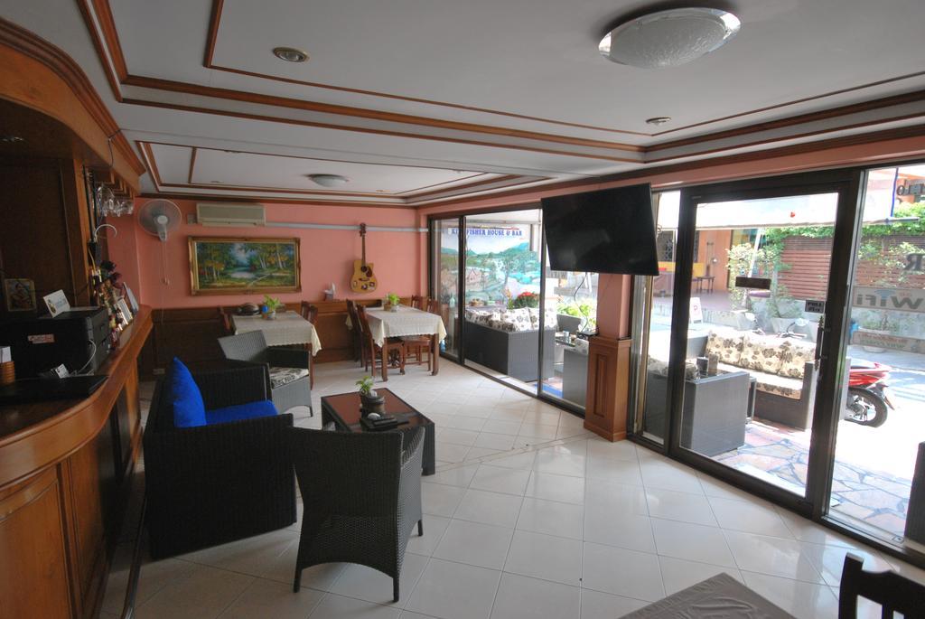 Kingfisher House & Bar Pattaya Extérieur photo